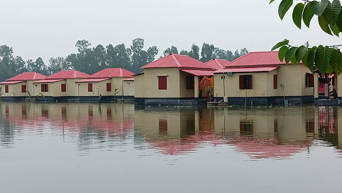 পানির নিচে তলিয়ে আছে হরিজন পল্লী