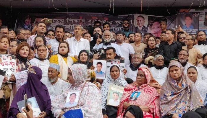 ক্রন্দনের বন্যায় স্বৈরাচারী সরকার ভেসে যাবে:  মঈন খান
