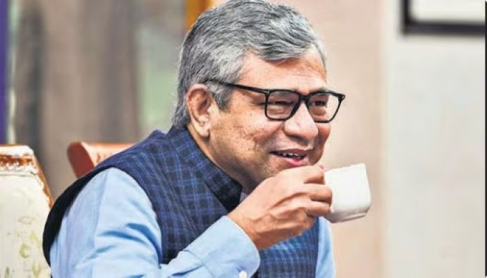 আমাদের প্রধানমন্ত্রী প্রযুক্তির গণতন্ত্রীকরণে বিশ্বাস করেন: অশ্বিনী বৈষ্ণব