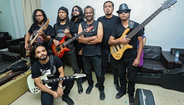 ২২ বছর পর আবার এলো ওয়ারফেজের ‘আলো’