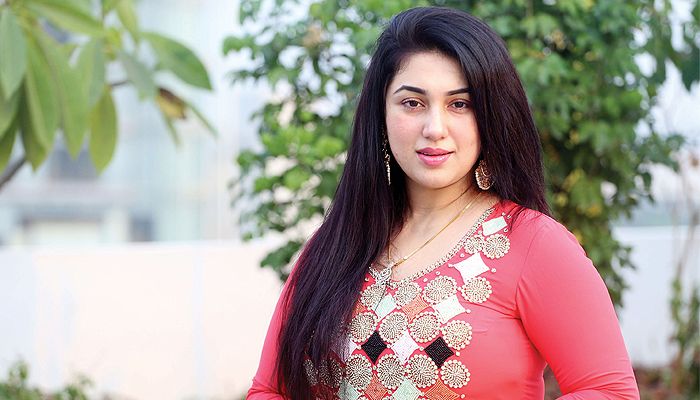 ভুল করে ‘বিবাহিত’ অপু বিশ্বাস