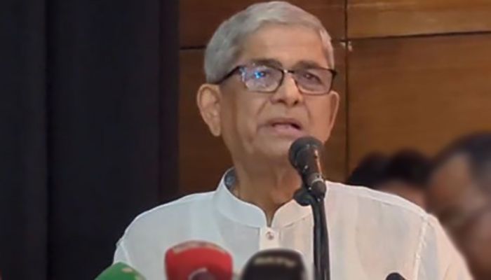 হঠাৎ কাঁদলেন মির্জা ফখরুল