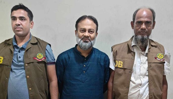 চট্টগ্রামে জামায়াত নেতা শামসুজ্জামান হেলালী গ্রেপ্তার