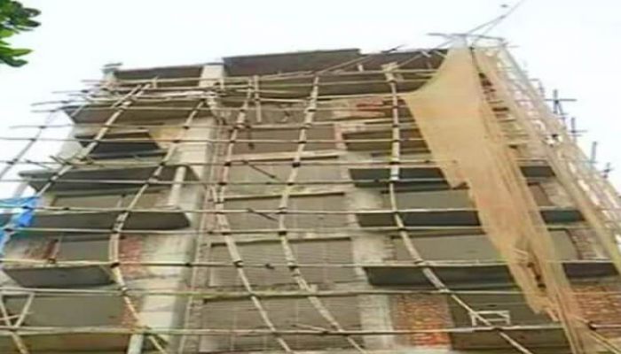 রাস্তার পাশে দালান নির্মাণে সতর্ক হোন