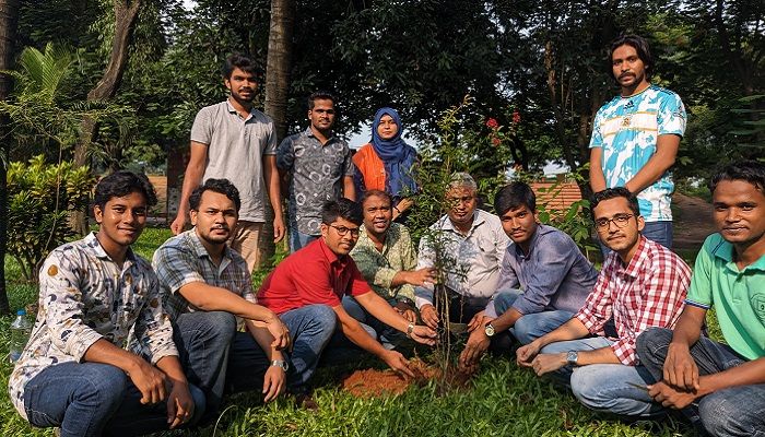 জাবি প্রেসক্লাবের বৃক্ষরোপণ কর্মসূচি