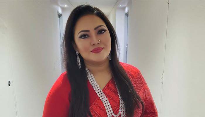 ভারতের আদালতে পরোয়ানা নিয়ে মমতাজের ফেসবুক স্ট্যাটাস 
