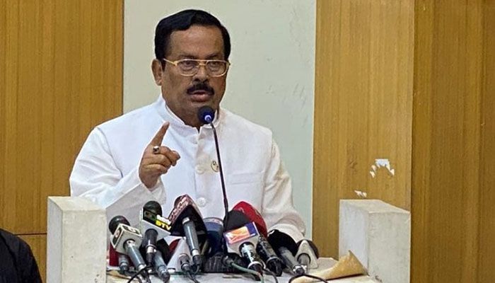 ‘জিয়া ১৫ আগস্ট তারেক ২১ আগস্টের খুনিদের বিদেশে পাঠিয়েছে’