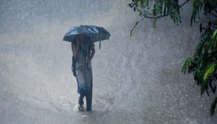 বৃষ্টি থাকবে আরো কয়েক দিন