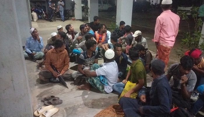 ক্যাম্প ছেড়ে যাওয়া ৬১ রোহিঙ্গা আটক