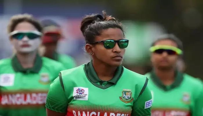 ক্রিকেটকে বিদায় জানানোর ইঙ্গিত রুমানার 