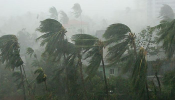 ২০ জেলায় ৬০ কিমি বেগে ঝড়ের পূর্বাভাস