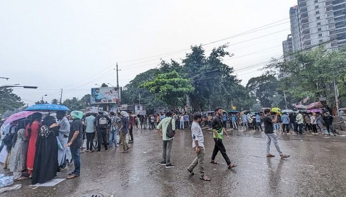 কর্তৃপক্ষের আশ্বাসে ৭ কলেজের শিক্ষার্থীদের আন্দোলন স্থগিত