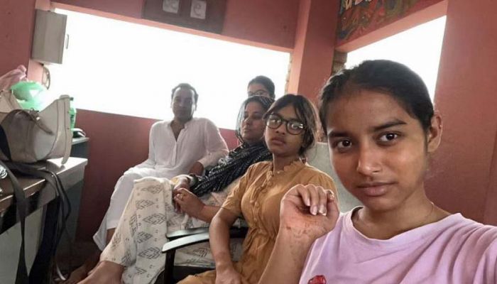 পরিবারসহ মার্কিন দূতাবাসে আশ্রয় চাইলেন বরখাস্ত ডিএজি এমরান