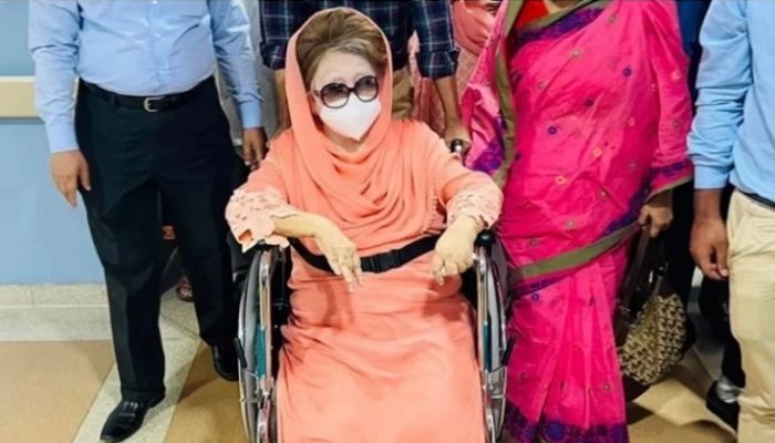 আবারও সিসিইউতে খালেদা জিয়া 