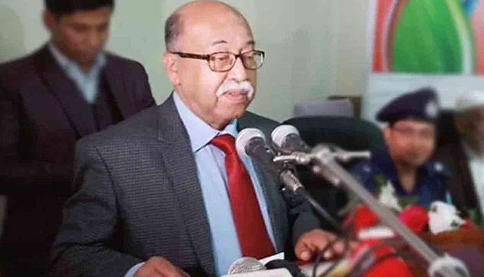 সরকার কালোবাজারিদের নিয়ন্ত্রণে আনতে পারছে না: শিল্পমন্ত্রী