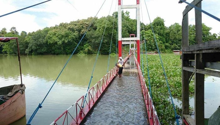 উজানের ঢলে ডুবল ‘সিম্বল অব রাঙ্গামাটি’