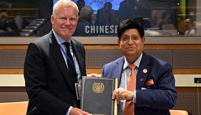 জলবায়ু ঝুঁকিপূর্ণ দেশগুলোকে অগ্রাধিকার দিতে পররাষ্ট্রমন্ত্রীর আহ্বান