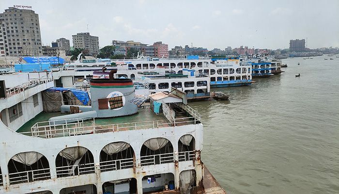 কার স্বার্থে বিপুল ব্যয়ে নতুন লঞ্চ টার্মিনাল