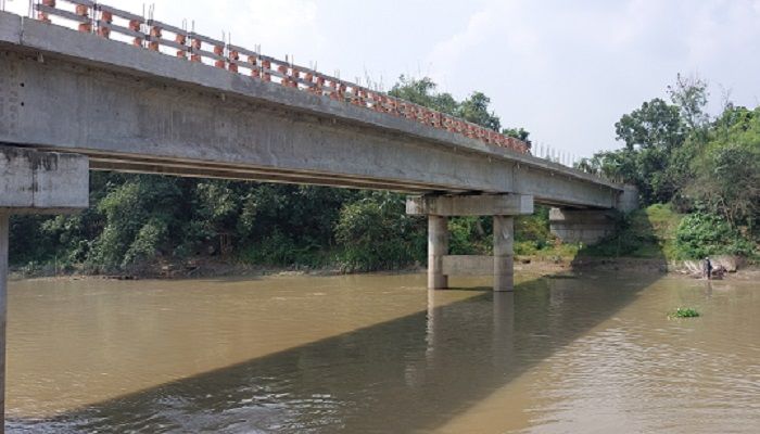 চুয়াডাঙ্গার জমি অধিগ্রহণ জটিলতায় আটকে আছে ব্রিজ নির্মাণ