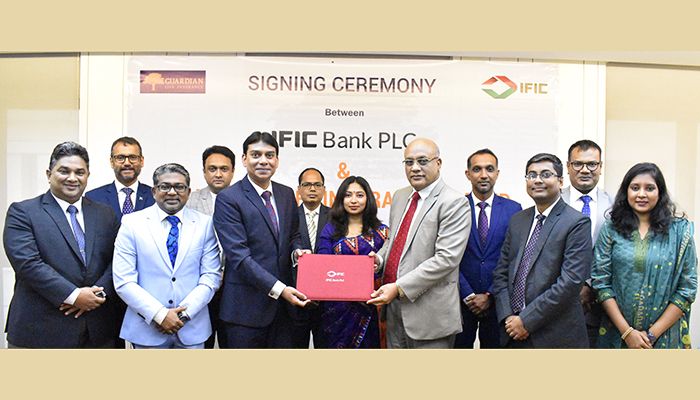 গার্ডিয়ান লাইফ ইন্স্যুরেন্স এবং আইএফআইসি ব্যাংকের চুক্তি স্বাক্ষর