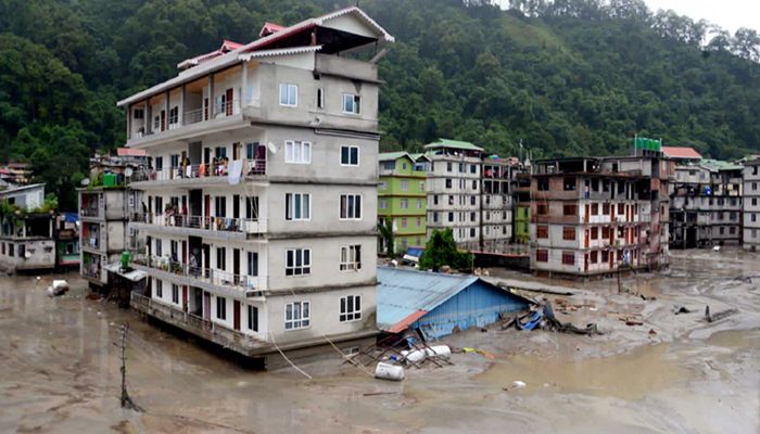 সিকিমে বন্যায় মৃত্যুর সংখ্যা বেড়ে ৪০