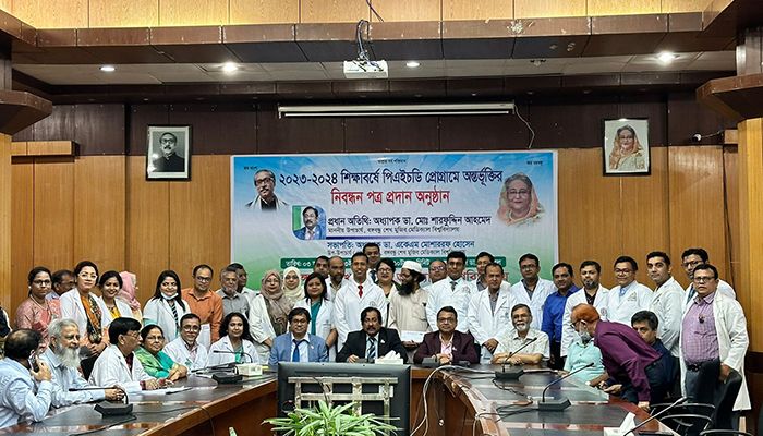 বিএসএমএমইউতে গবেষণায় যুক্ত হলেন ৩০ চিকিৎসক