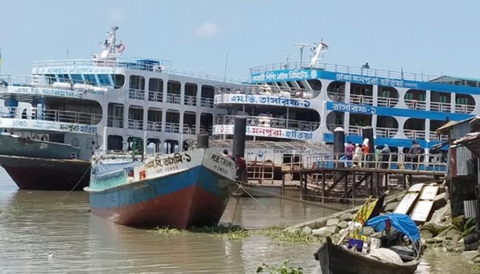 ঘূর্ণিঝড় হামুন: হাতিয়ার সঙ্গে সারাদেশের নৌ যোগাযোগ বন্ধ