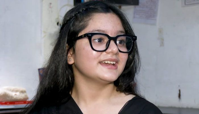 ‘কেন্দে দিয়েছি’ বলায় ট্রল, মামলা করবেন লুবাবার মা