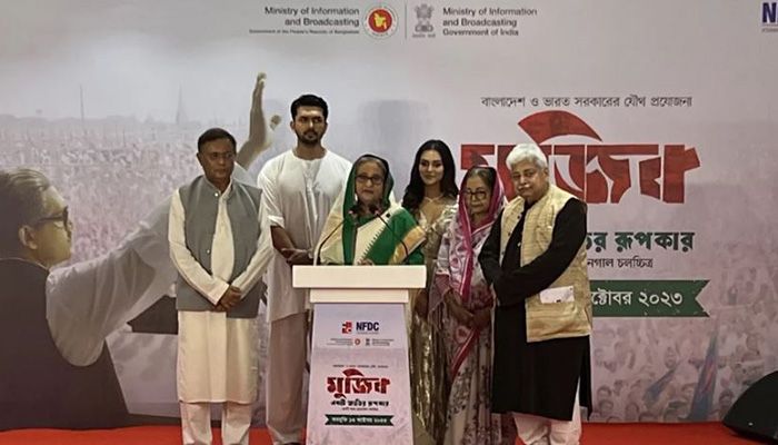 ‘মুজিব’ সিনেমার প্রিমিয়ার উদ্বোধন করলেন প্রধানমন্ত্রী