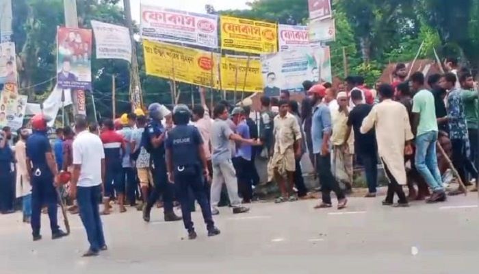 ময়মনসিংহে আ.লীগের দুগ্রুপের সংঘর্ষ, আহত অর্ধশতাধিক