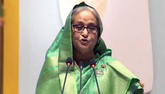 বিএনপি নিয়ে সতর্ক করলেন প্রধানমন্ত্রী