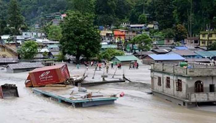 সিকিমে বন্যায় ১৪ জনের মৃত্যু, নিখোঁজ ১০২