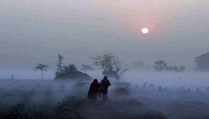 বিদায় নিচ্ছে বর্ষা, শীত পড়বে কবে