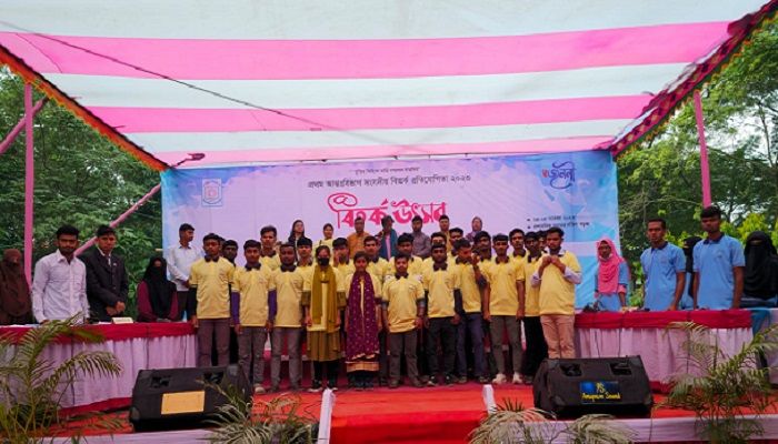 বেরোবিতে বিতর্ক উৎসব শুরু