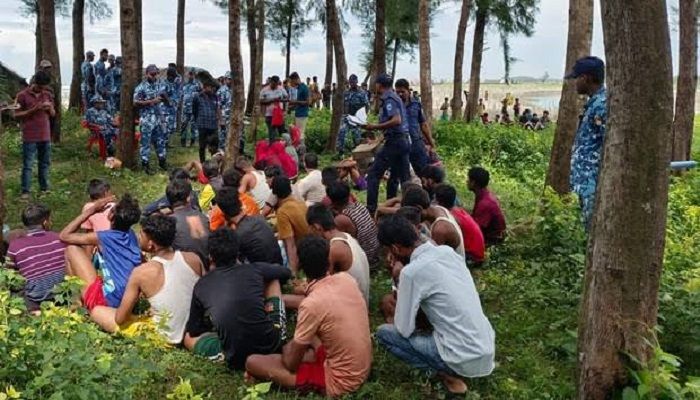 টেকনাফ থেকে ৫৮ রোহিঙ্গা উদ্ধার। ছবি: কক্সবাজার প্রতিনিধি