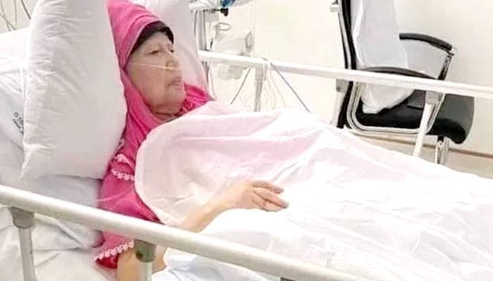 খালেদা জিয়ার সঙ্গে স্বজনদের সাক্ষাৎ 