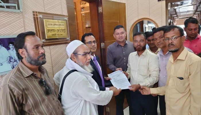 পাহাড়ি সড়ক ও নৌ-পথে নিরাপত্তা চান মালিক-শ্রমিক নেতারা