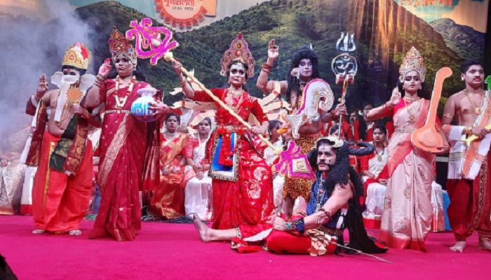 শেরপুরে ‘মহিষাসুর মর্দিনী’ মঞ্চস্থ