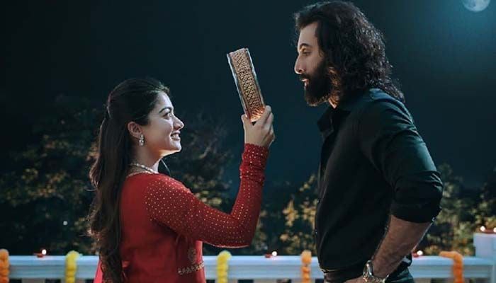 বাংলাদেশে বিনা কর্তনে ছাড়পত্র পেল ‘অ্যানিমেল’