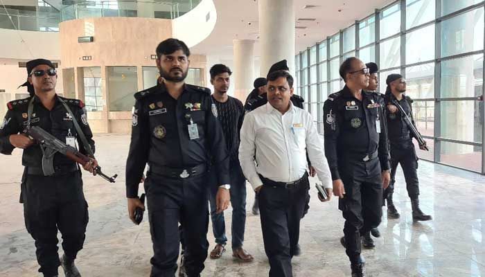 কক্সবাজারে এক্সপ্রেস রেলের টিকিট নিয়ে তদন্ত শুরু 