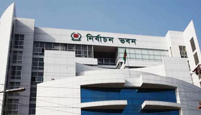 কেন্দ্রে বিশৃঙ্খলা হলে ভোট বন্ধ