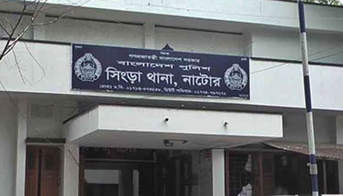 নাটোর স্বেচ্ছাসেবক দলের সদস্য সচিবসহ আটক ২