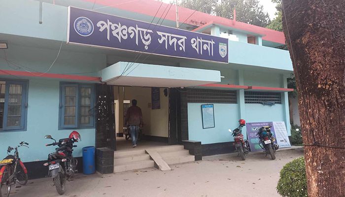 পঞ্চগড়ে শিক্ষক নিয়োগ পরীক্ষায় জালিয়াতি, গ্রেপ্তার ৭