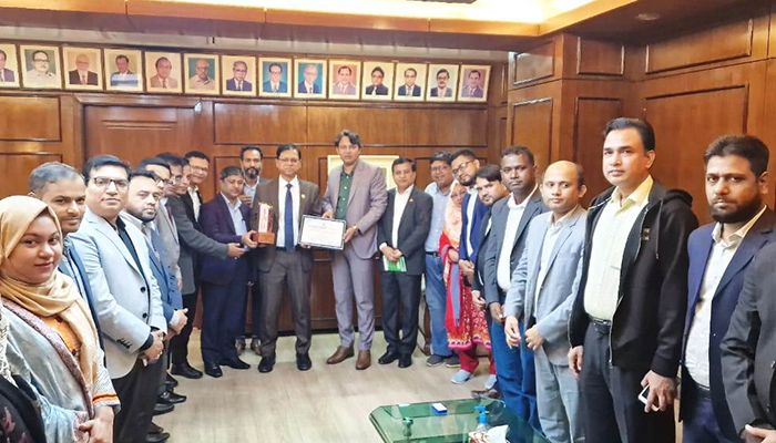 ‘সাফা বেস্ট অ্যানুয়াল রিপোর্ট অ্যাওয়ার্ড’ পেলো সোনালী ব্যাংক