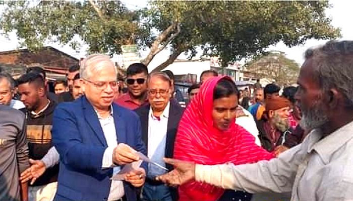 হরিণাকুন্ডুর গ্রামে গ্রামে স্বতন্ত্র প্রার্থী মহুলের পথসভা