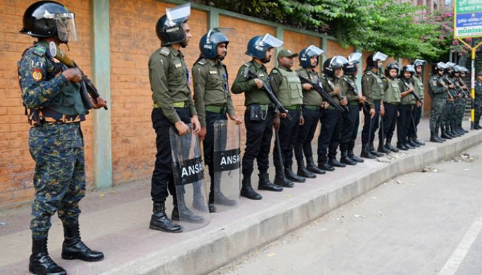 নিরাপত্তা রক্ষায় ১৩ হাজার আনসার মোতায়েন
