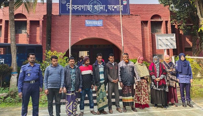 যশোরে বিশেষ অভিযানে গ্রেপ্তার ৯