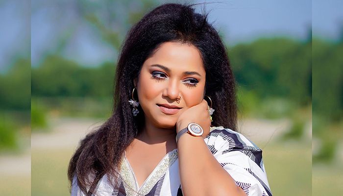 ডলি সায়ন্তনীর মনোনয়নপত্র বাতিল