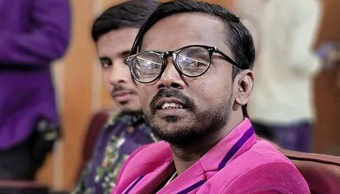 নির্বাচন থেকে সরে দাঁড়ানোর ঘোষণা হিরো আলমের