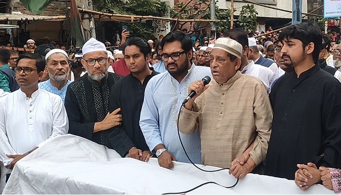 ‘বাবার কাঁধে সন্তানের লাশ কত ভারী তা বুঝতে পারছি’